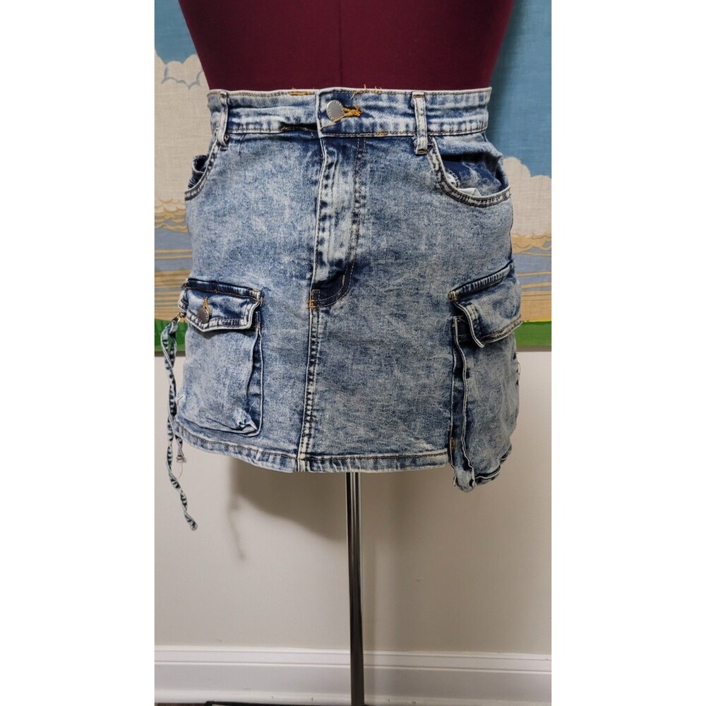 Daisy Acid Wash Denim Mini Cargo Skirt Women's Size XL Utility Pockets Y2K